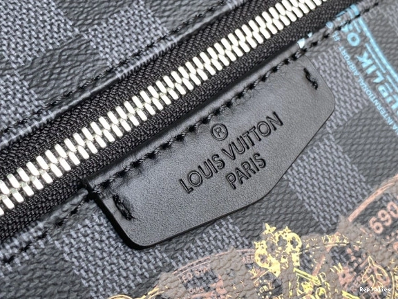 Cheap LOUIS VUITTON DISCOVERY BACKPACK 0815